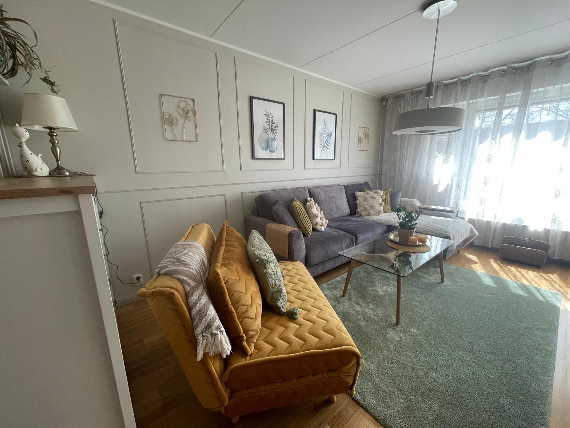 Cozy Apartment With A Large Terrace And Sauna! Parnu Bagian luar foto